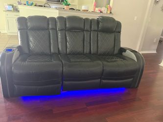 Black Leather Power Recliner Set w/ LED & Cupholders - All Recliners Work - Pet Friendly Home