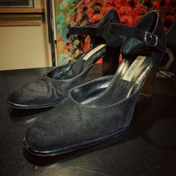 Black Suede Ann Taylor Pumps Sz: 7M