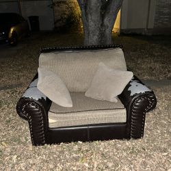 Free Couch!!!