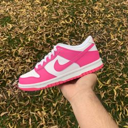 Nike Dunk Low GS Laser Fuschia 4.5y