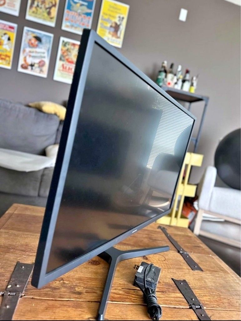 SAMSUNG 32" UJ59 Series 4K UHD (3840x2160) Computer Monitor,VA Panel