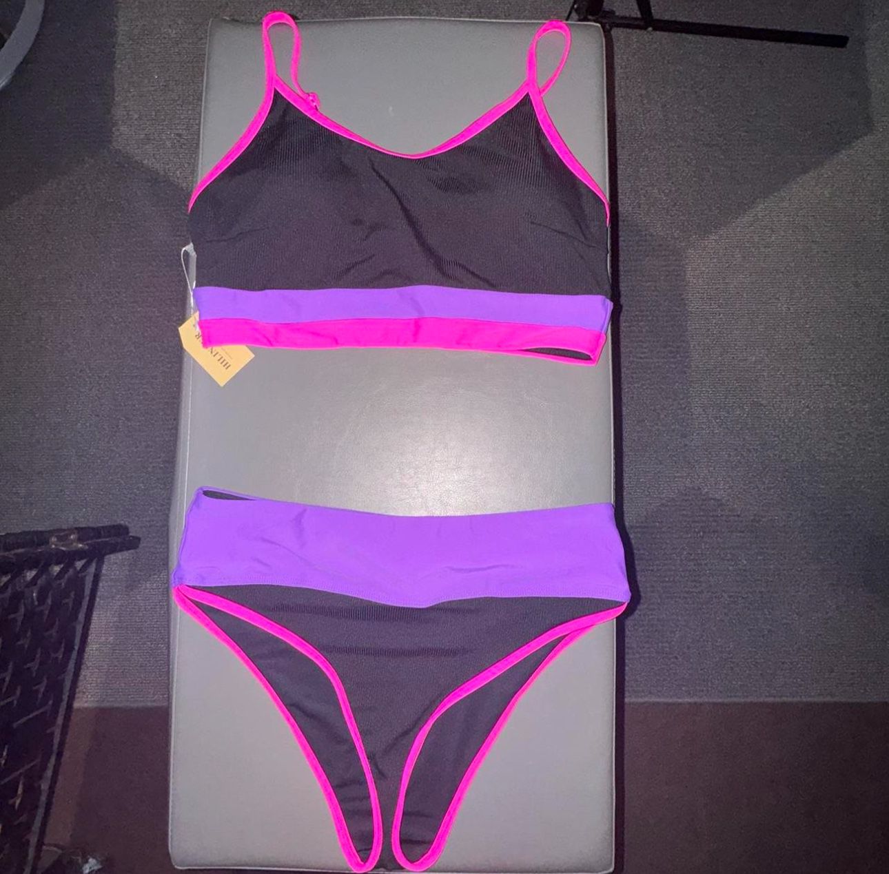 Brand New Size (Large) 2 Piece Sporty Color Block Bikini 