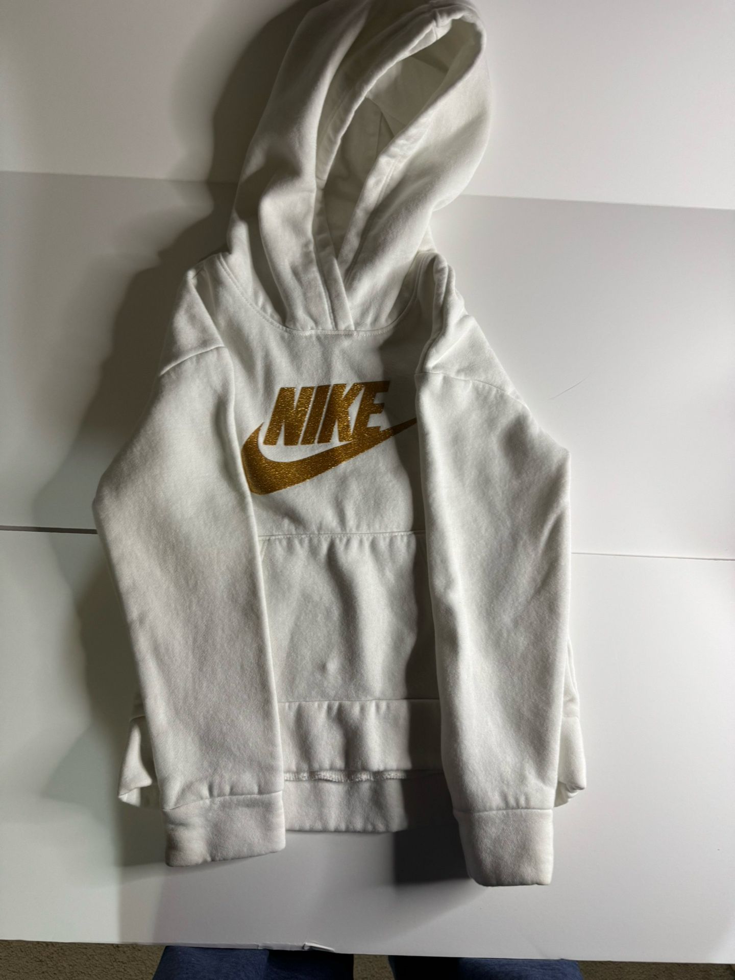 Pre- Owned In Excellent Condition Nike White Boys Or Girls Hooded Sweatshirt