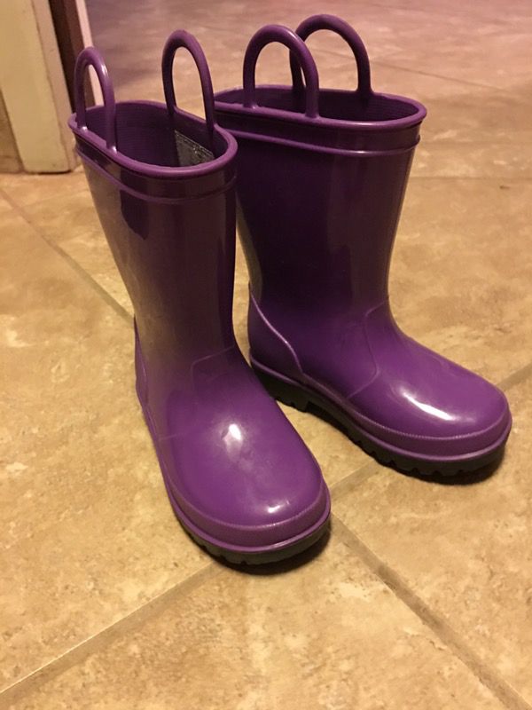 Size 8 kids Rain boots $4