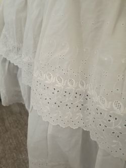 Vintage eyelet Basinet cover