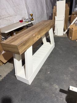 Farmhouse entry table with drawer (READ)