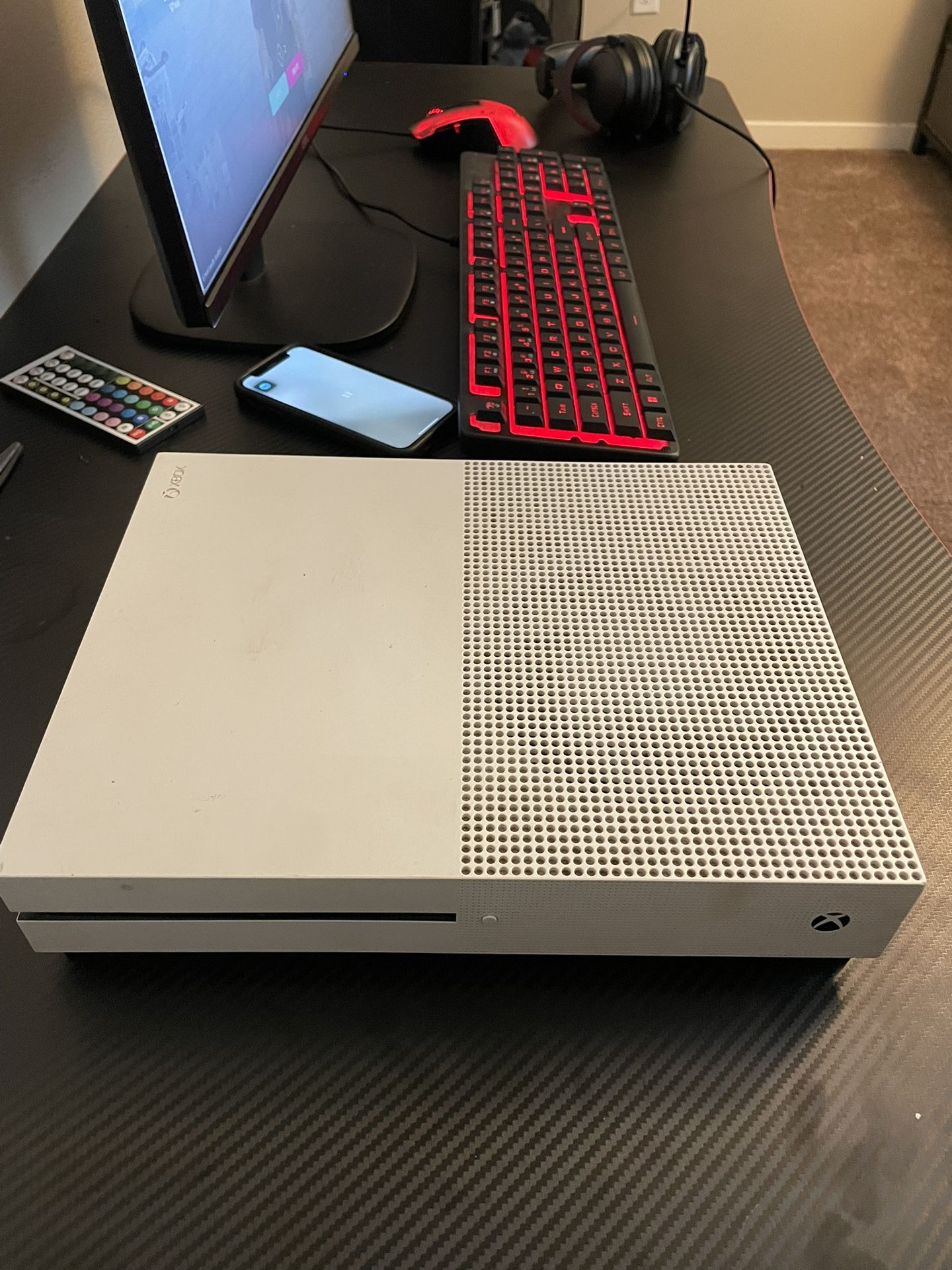 Xbox One S