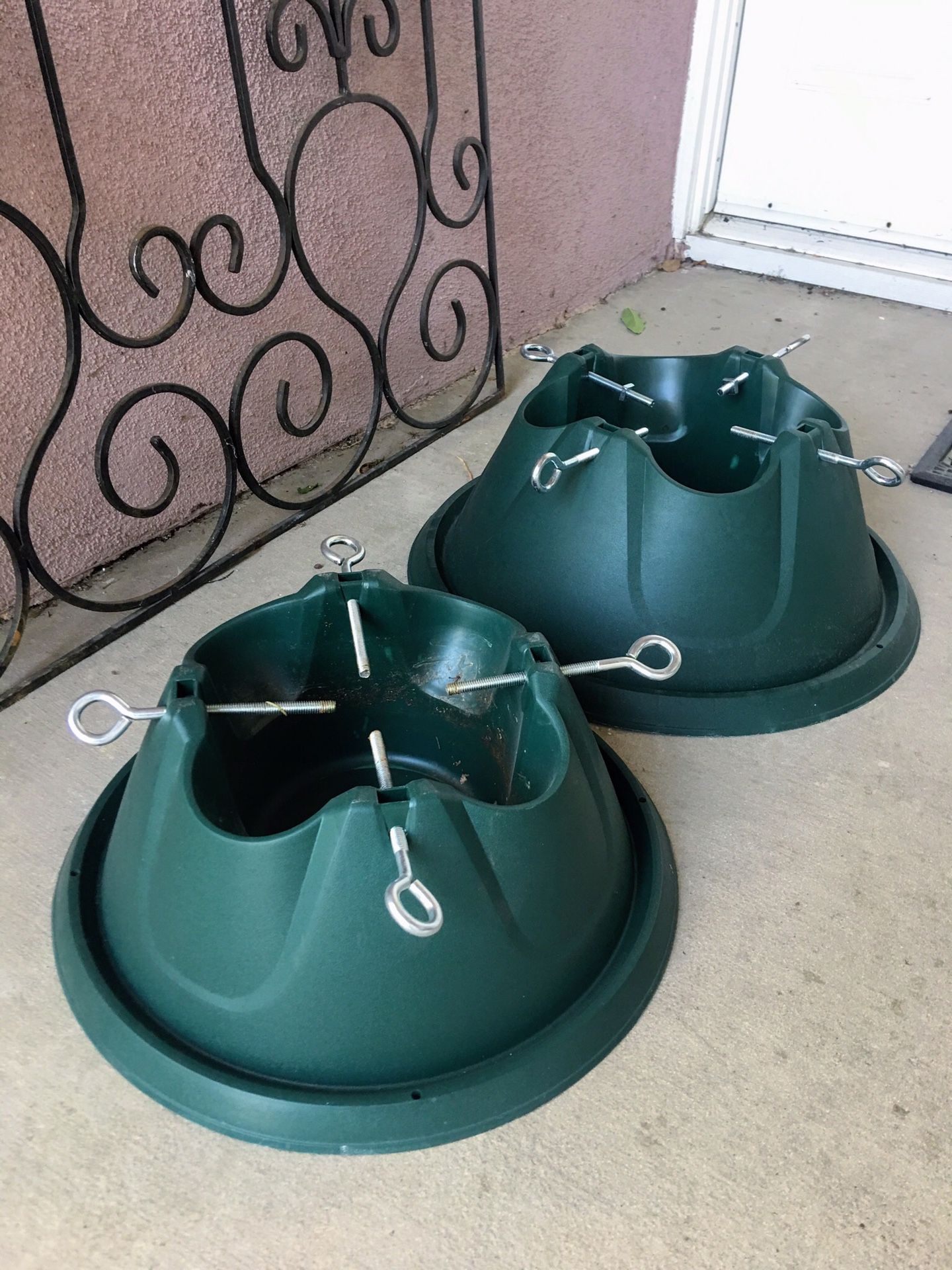 19" and 16" Christmas Tree Holders