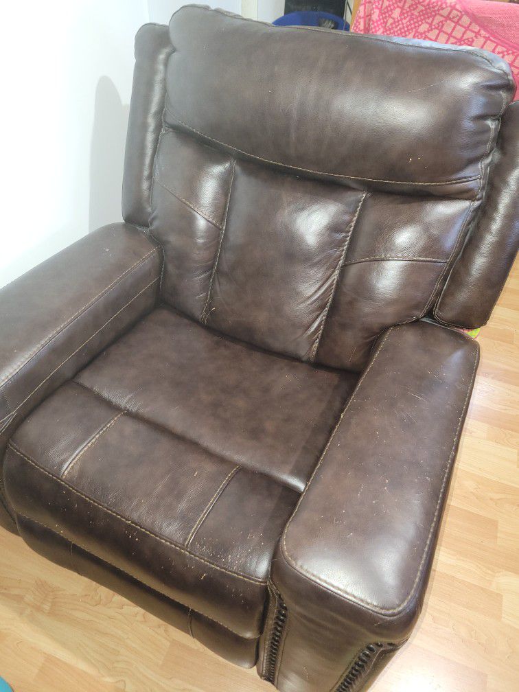 Recliner With Charging Port