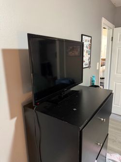 Insignia TV w dvd player