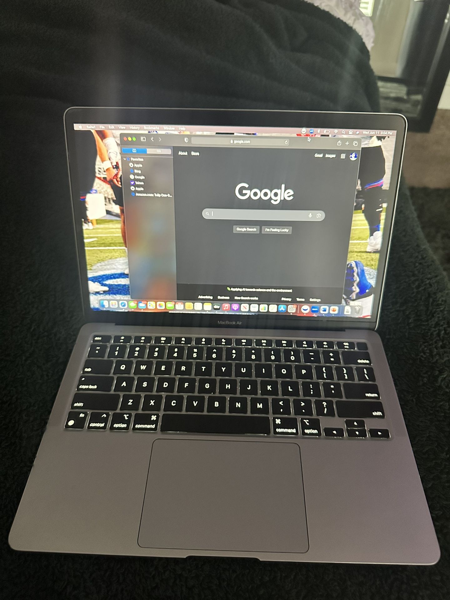 2021 MacBook Air 13 Inch 8 GB
