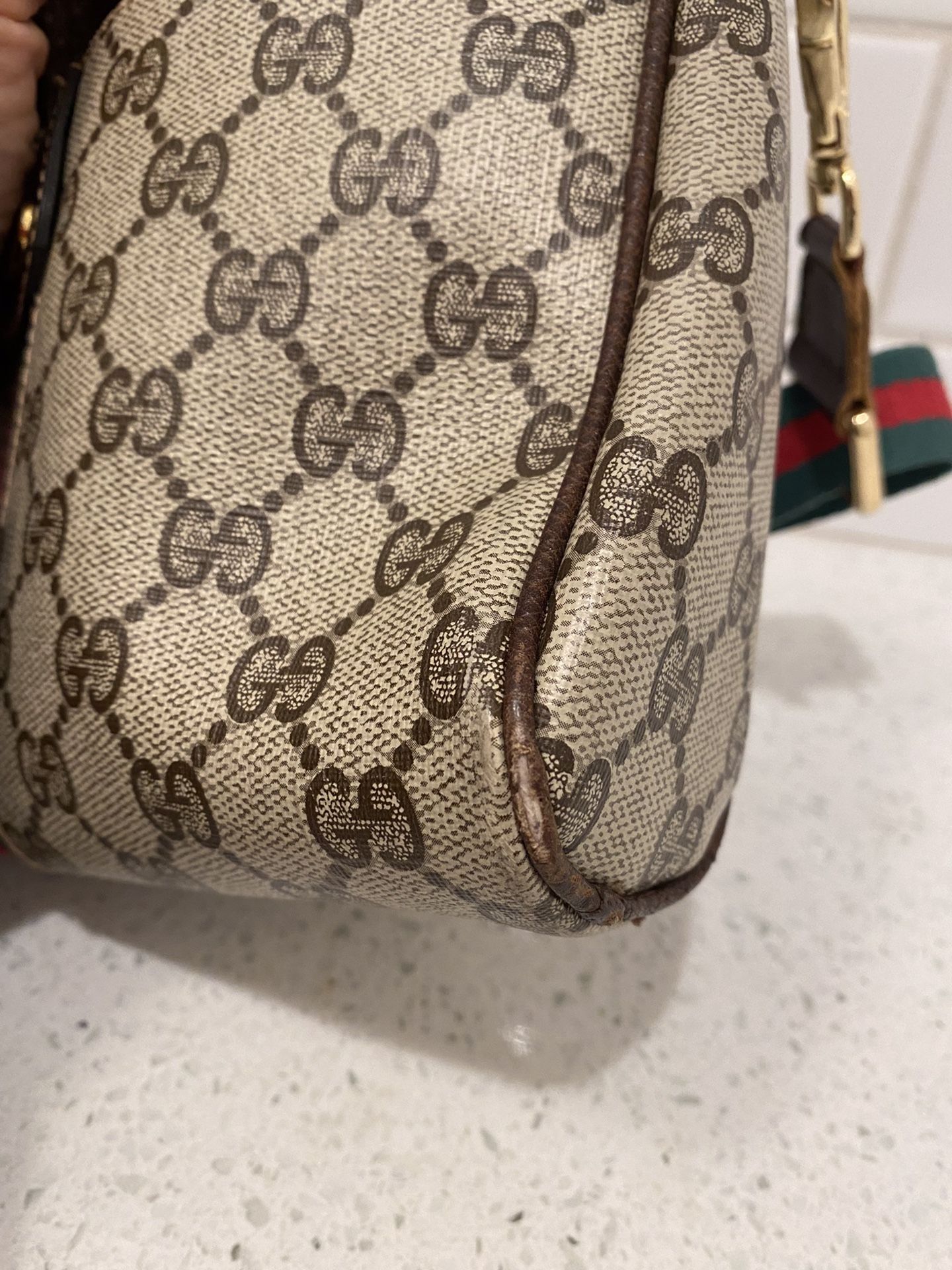 Authentic Gucci Handbag - Red Accent for Sale in Morrow, GA - OfferUp