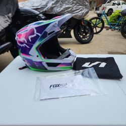 Fox V1 Gama Helmet Size M 57-58