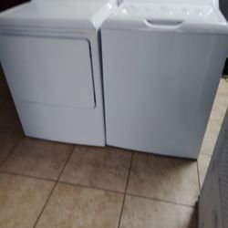 G.E. WASHER AND DRYER EVERYTHING GOOD 