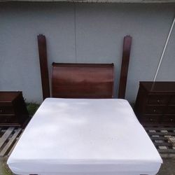 Bombay ~ Solid Mahogany Queen Set