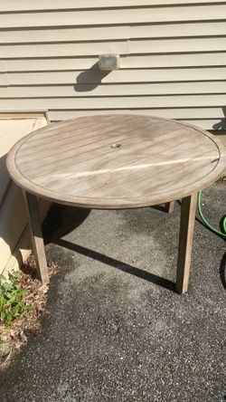 Outdoor Hampton Bay patio table