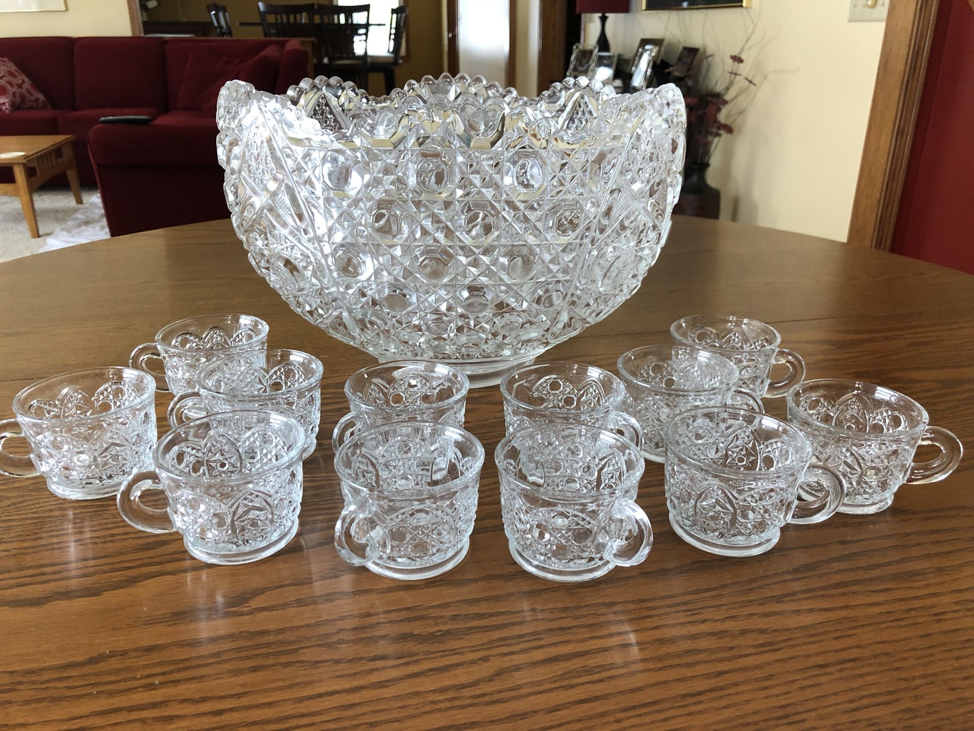 LE Smith Daisy & Hobstar Crystal Punch Bowl
