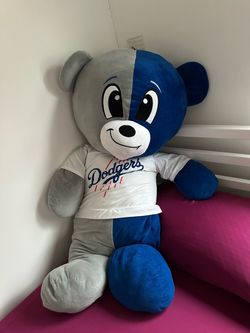 Dodger’s bear