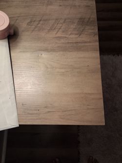 Set of 2 end tables