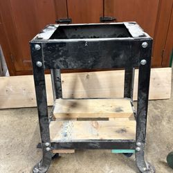 Rolling Tool Stand 