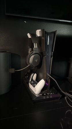 PS5 Pro Bundle + 2 Controllers + Barracuda Headset — Like New!