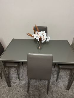 Dinning Table with 4 chairs