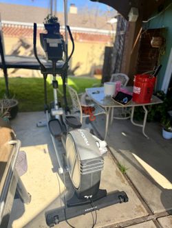 ProForm Smart Strider 895 CSE elliptical machine