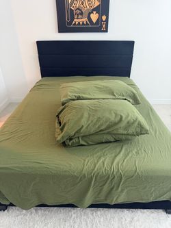 Queen size bed frame (Velvet headboard)