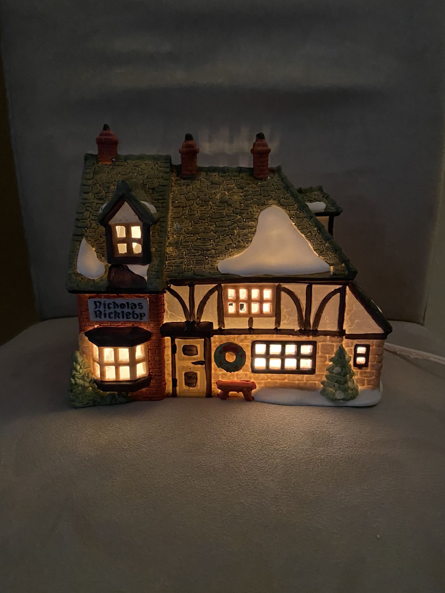 Dickens Village Nicholas Nickleby Cottage