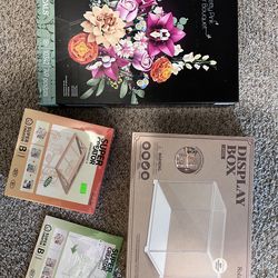 BRAND NEW LEGO flower bouquet and model boxes