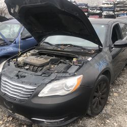 2012 Chrysler 200 Touring 4 Cyl 2.4L Car Parts