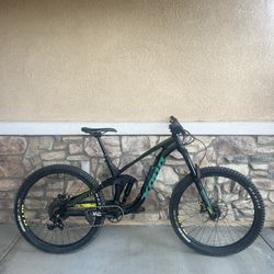 2019 Kona Process 153 27.5 Mountain Bike (Medium)