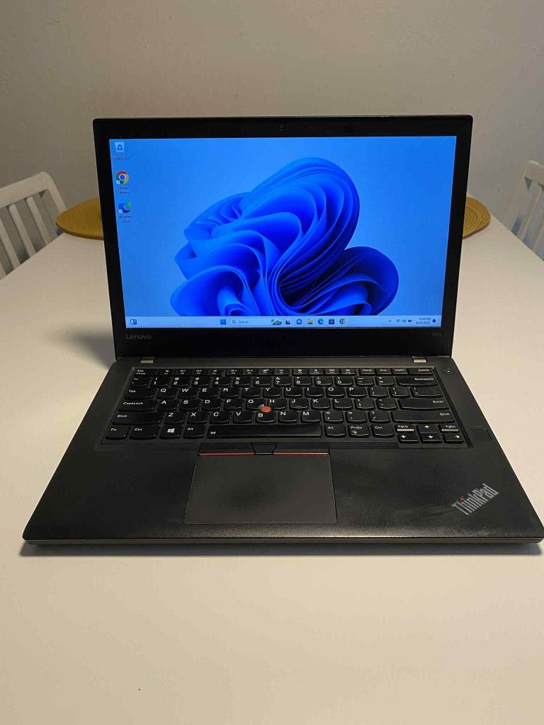 Lenovo ThinkPad T470 Laptop touchscreen. i5 7300U 2.60GHZ 14" HD 8GB Ram
256GB M.2
Windows 11. Microsoft office installed. Nothing wrong with. ** NO