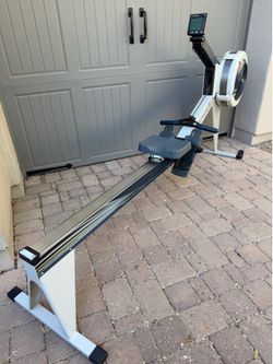 Concept 2 Model E Rowing Machine with PM5 (ONLY 358k Lifetime Meters)