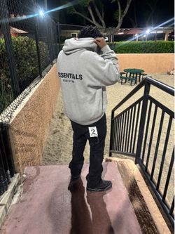 Essential hoodie grey