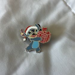 Disney Stitch Chaser Pin