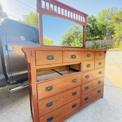 Solid 9-Drawer Dresser With Mirror (missing 1 Drawer) 