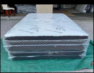 NEW Queen mattress pillowtap