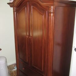 Nursery Furniture-from Babies R Us