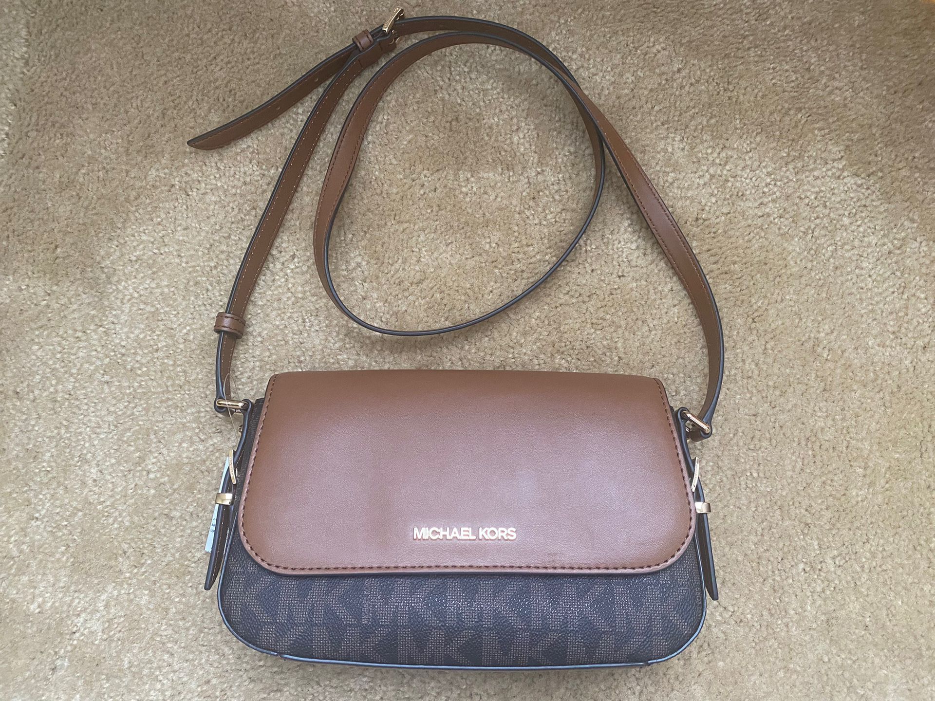 Michael Kors Bedford Legacy Large Flap Xbody Bag MK Signature Monogram NWT  for Sale in Bethlehem, PA - OfferUp