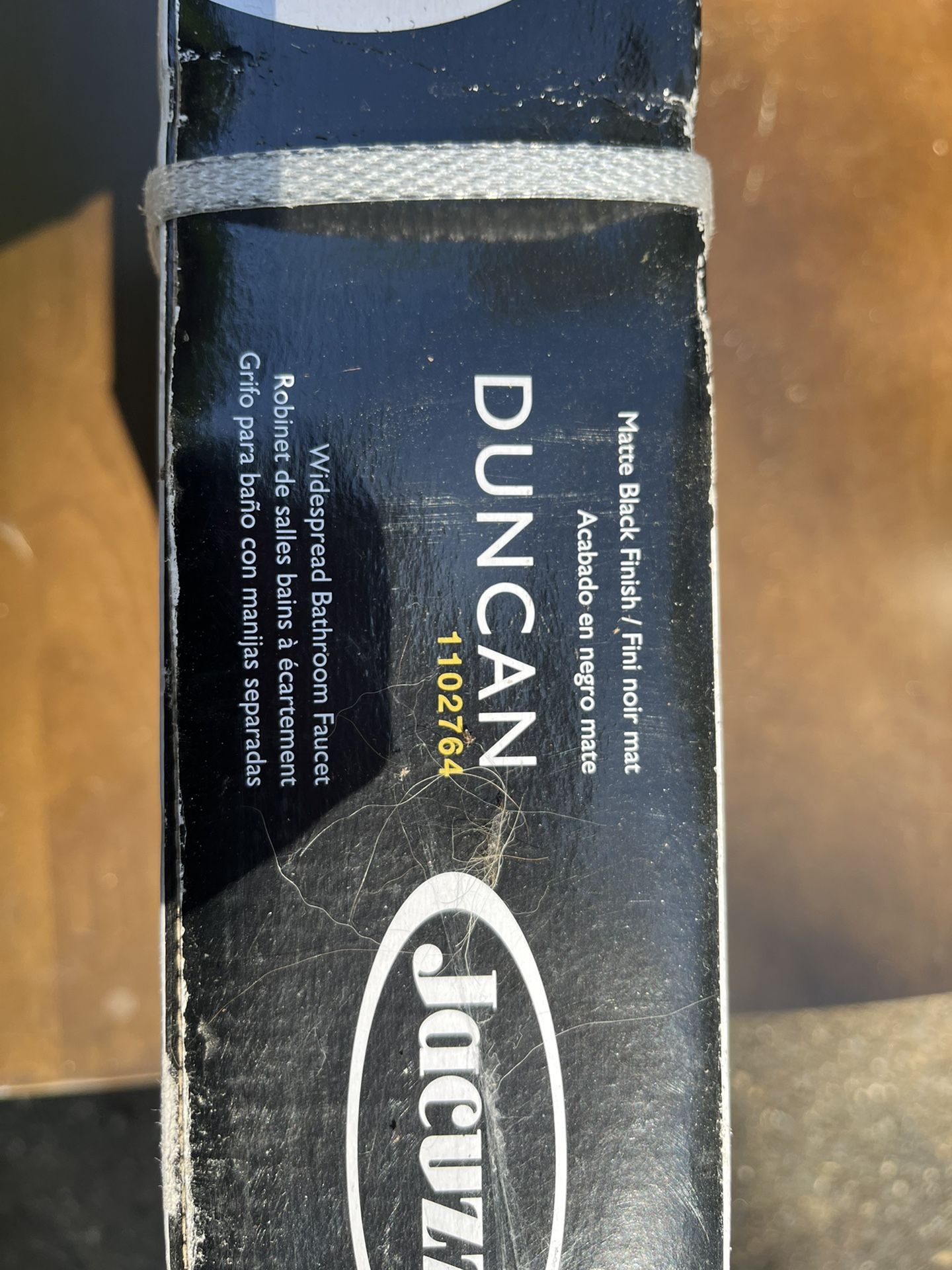 Jacuzzi Matte Black Bathroom Faucet New Never Opened Home & Garden