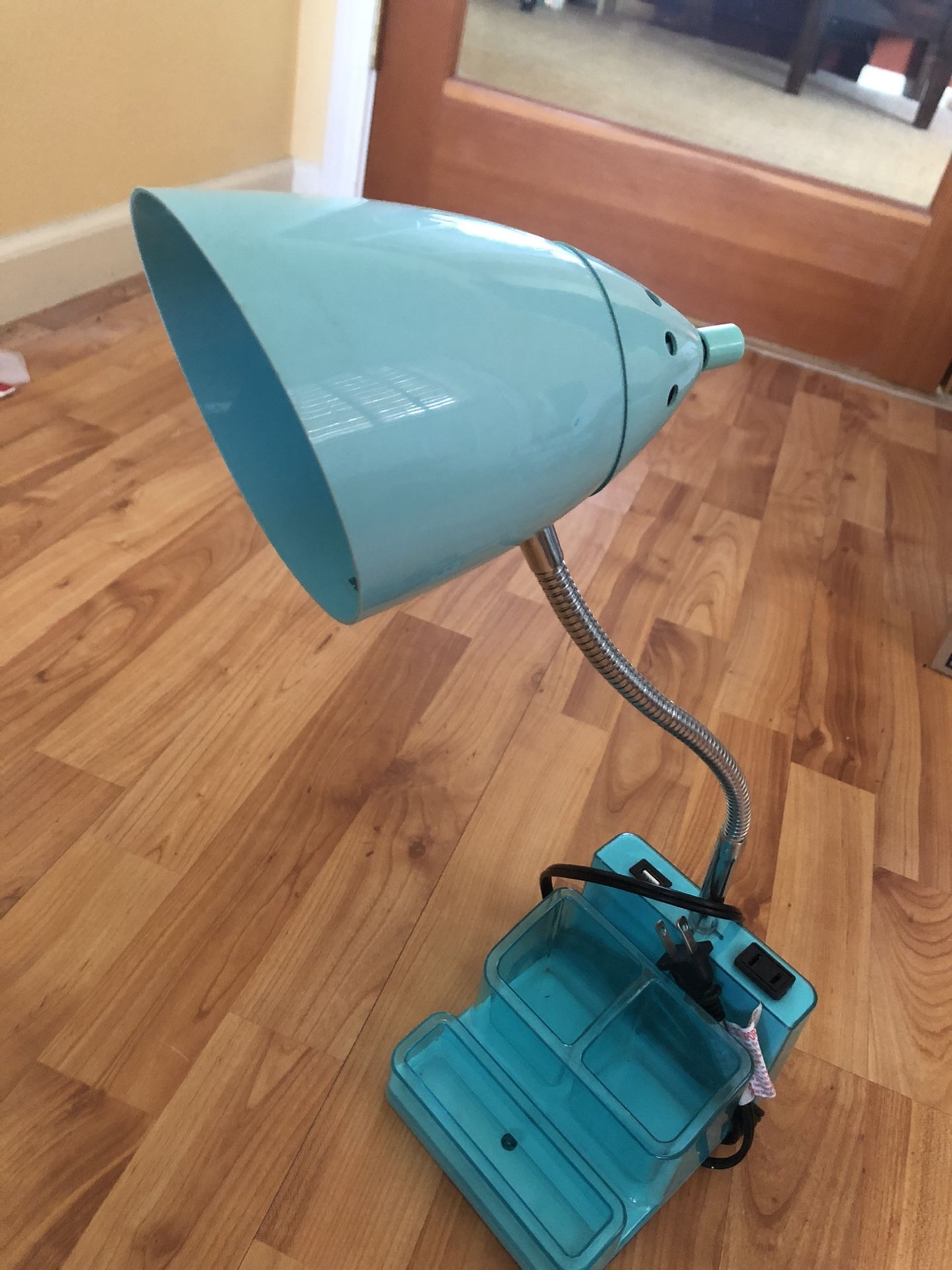 FREE Desk Necessities: Lamp, Fan, Organizer