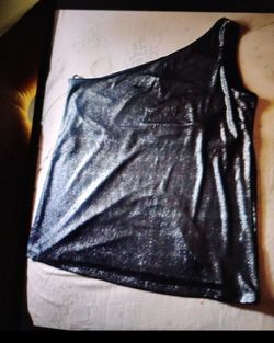 A Nice Women's Sexy Black One  Shoulder Top