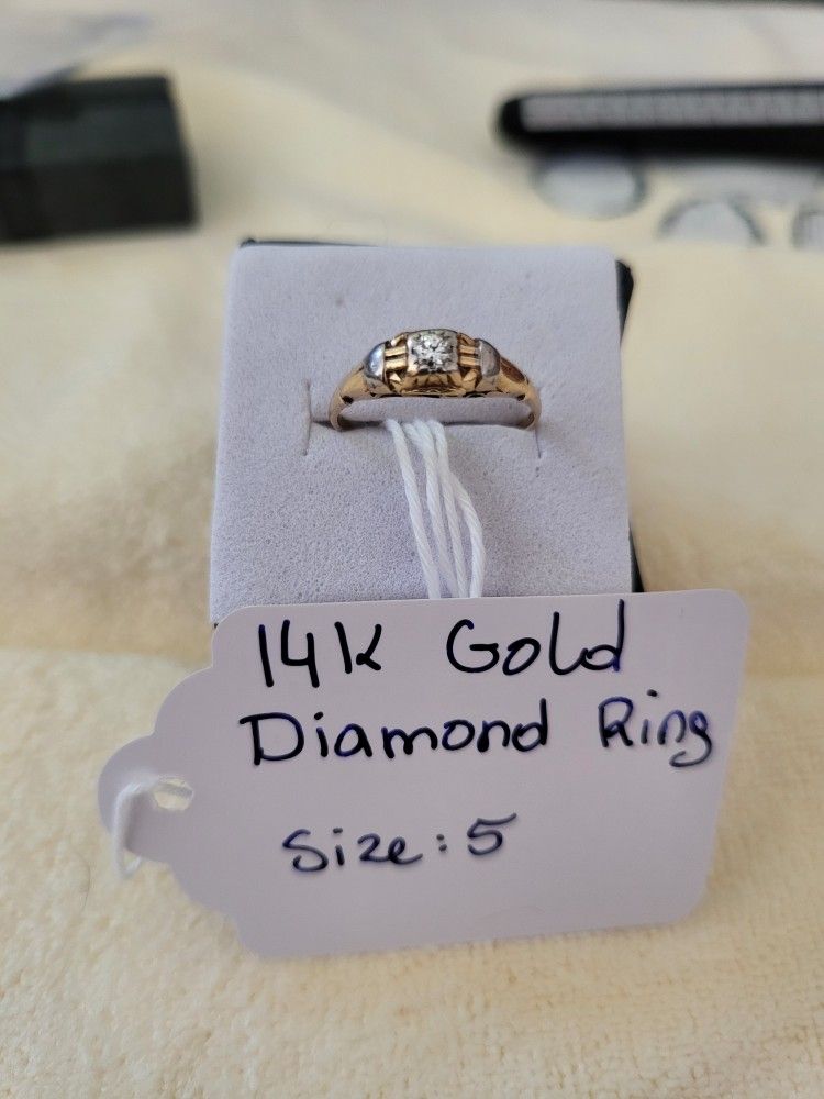 14k Diamond Ring 