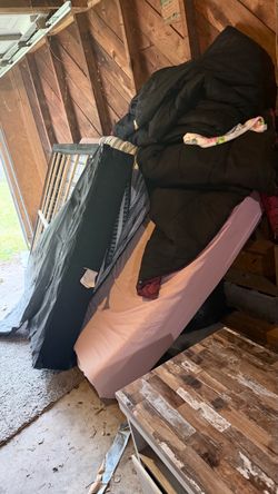 Queen bed