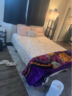 QUEEN SIZE FRAME AND MATTRESS