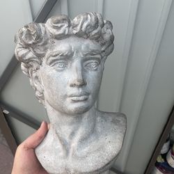 Sculpture/ container