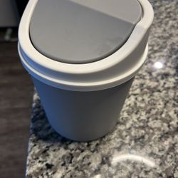 Miniature Trash Can-Cute! 