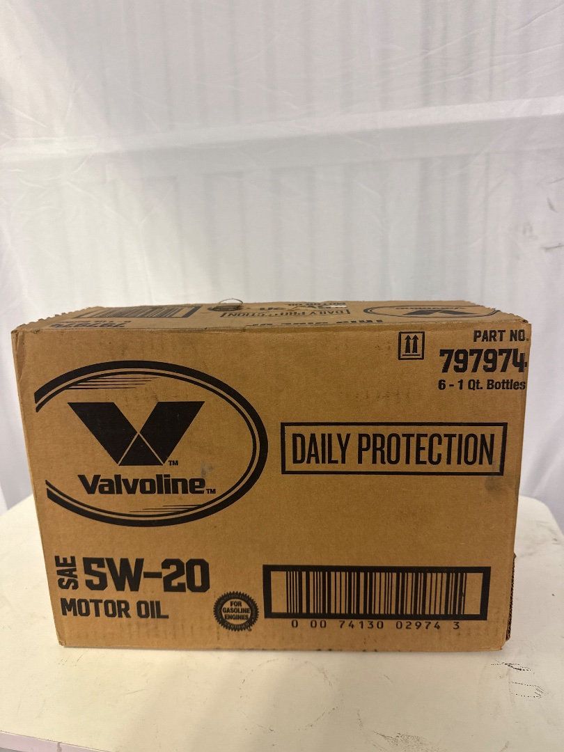 Valvoline Daily Protection Synthetic Blend Motor Oil Case Of 6 1 Qt Bottles