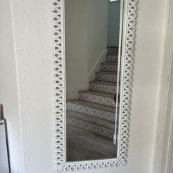 Wall mirror 